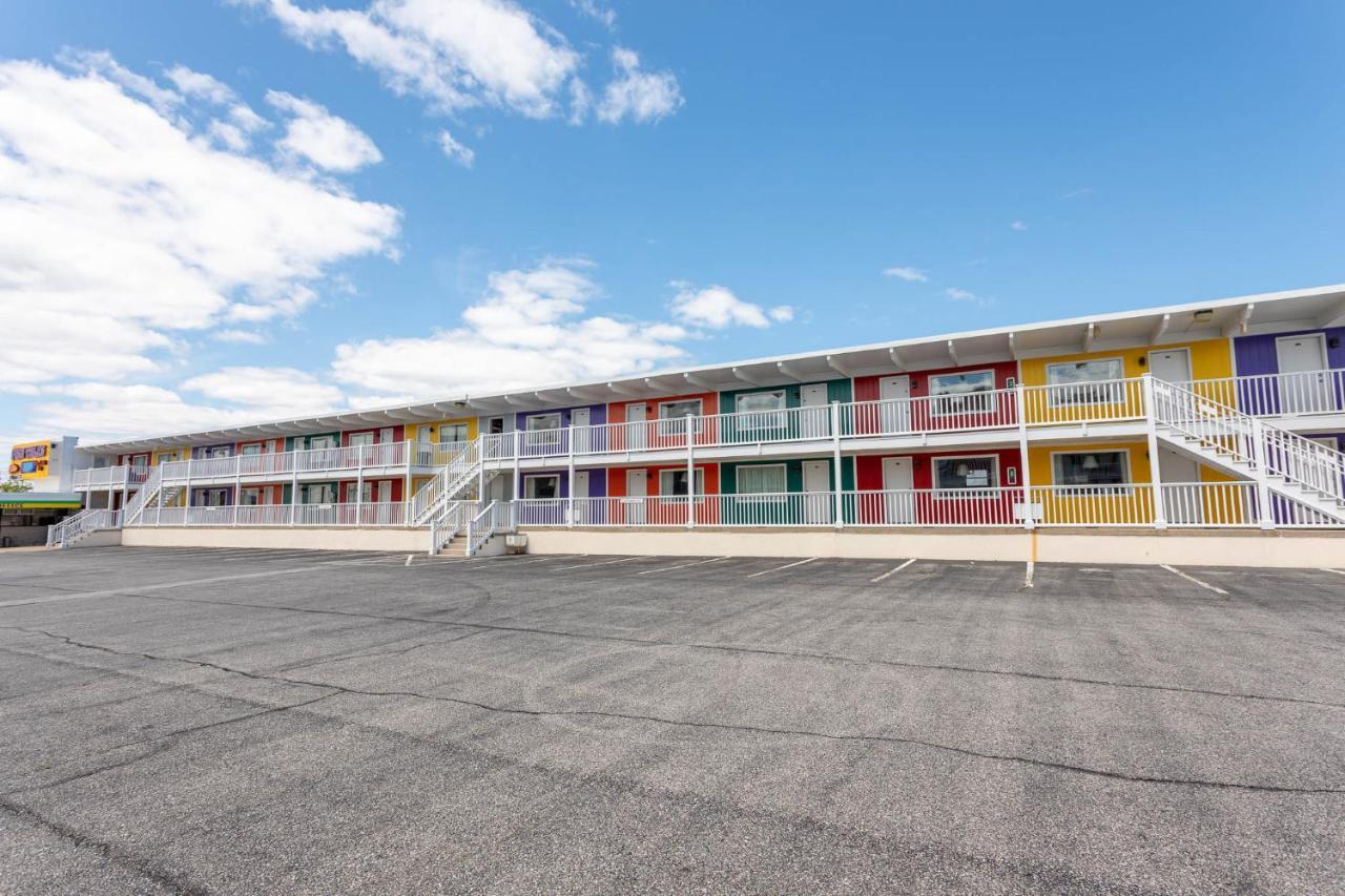 Fish Tales Boardwalk Inn & Ocean Mecca Motel Ocean City Bagian luar foto
