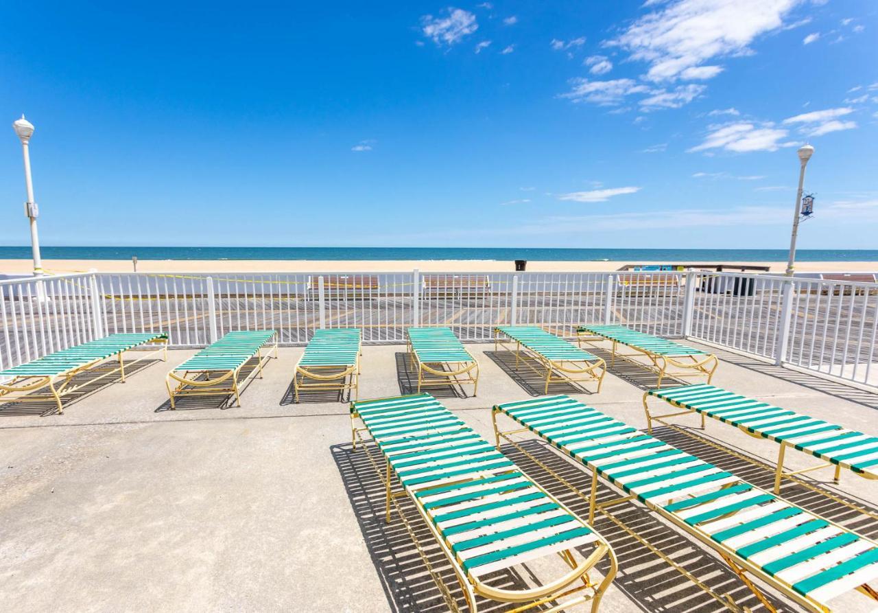 Fish Tales Boardwalk Inn & Ocean Mecca Motel Ocean City Bagian luar foto